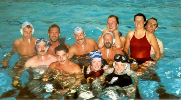 West Wickham team photo from 2000